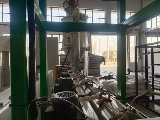 สายการผลิตสายรัด PP พร้อมระบบควบคุมความตึงอัจฉริยะ พร้อมจอแสดงผลแบบเรียลไทม์ด้วยตัวควบคุมผงแม่เหล็ก