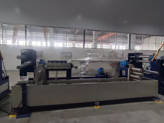 55 เมตรความยาวของ PP Extrusion Line ด้วยพลังงาน 235KW ช่องทางตอบสนองแบบครบถ้วนจากการแห้งจนถึงการม้วนสําเร็จรูป